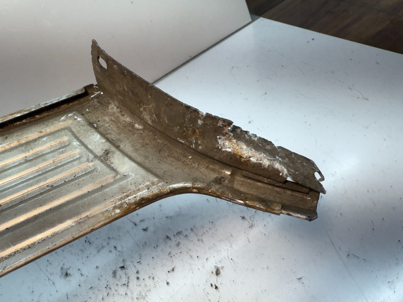 1972 Ford Gran Torino Sport Right Rear Quarter Panel Trim 72 B44-6