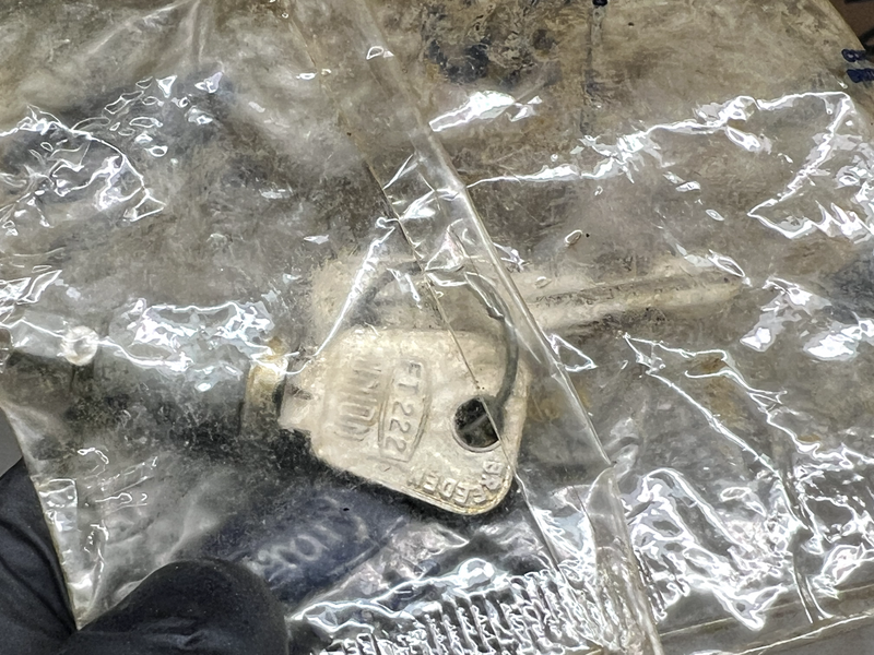 NOS Ford Consul 375 Zephyr Zodiac MK2 Glove Compartment Door Lock Keys B30-126