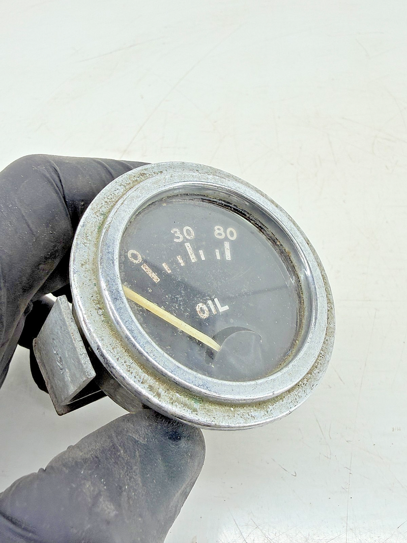 Vintage 1932 - 1948 Ford Hot Rod Glass Oil Pressure Gauge S6997N C39-42