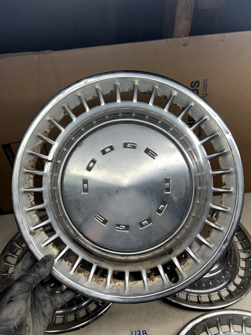 OEM 1972-76 Dodge Charger Van Challenger MOPAR Set 4 Hubcaps Good Shape U3B-11