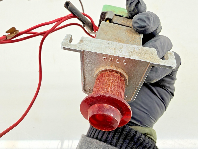 1966 C10 Signal-Stat Flarestat 105 12 Volt Hazard 4 Way Flasher Switch C57-60