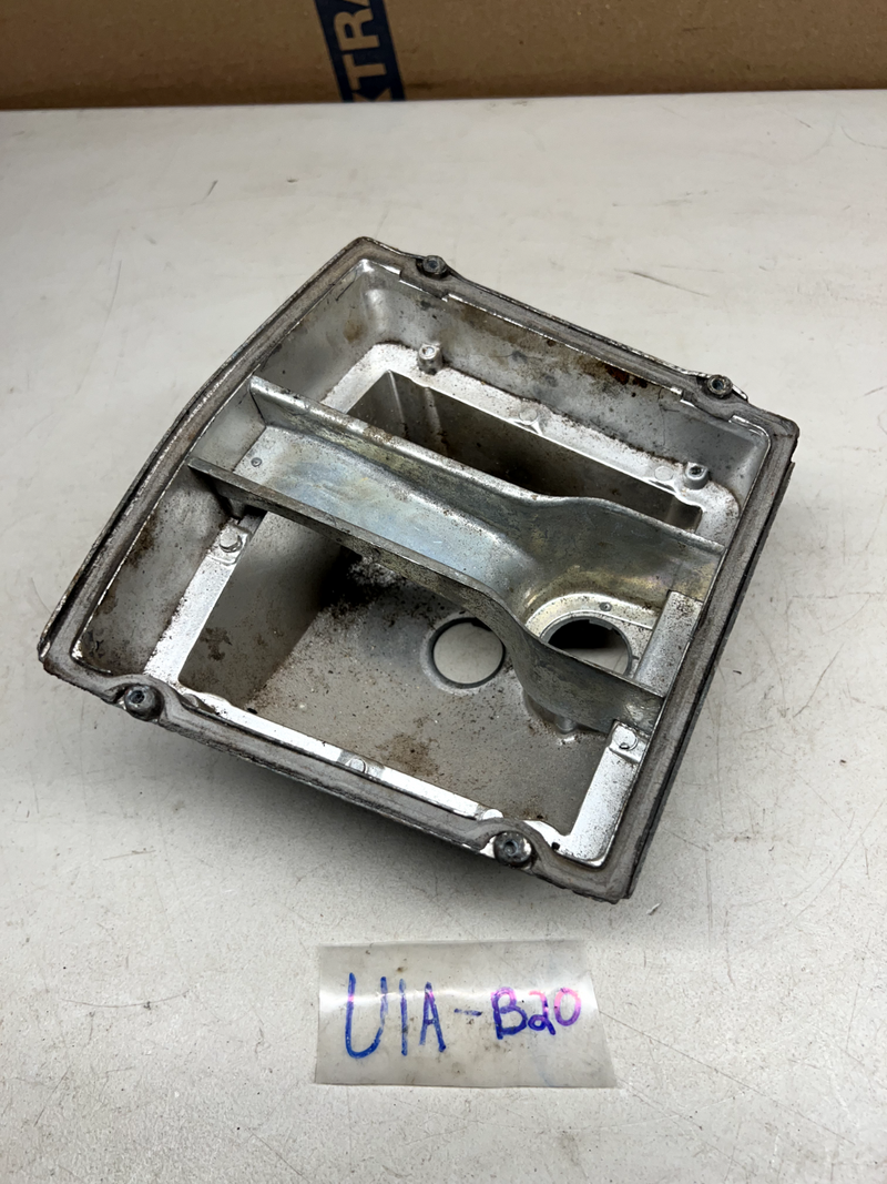 OEM DART LH TAILLIGHT BUCKET 68 MOPAR A BODY SWINGER GT 2853067 B20