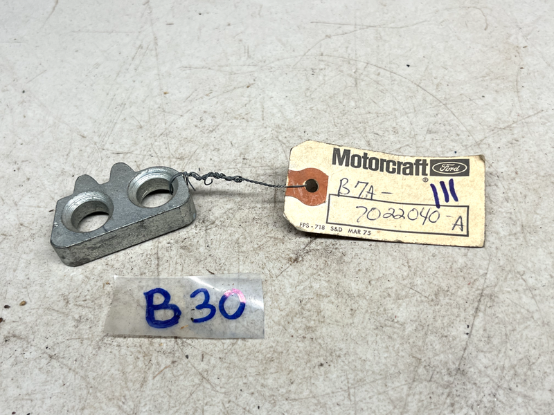 NOS Ford Mercury B7A-7022040-A 1957-1960 Door Lock Striker Plate Insert B30-111