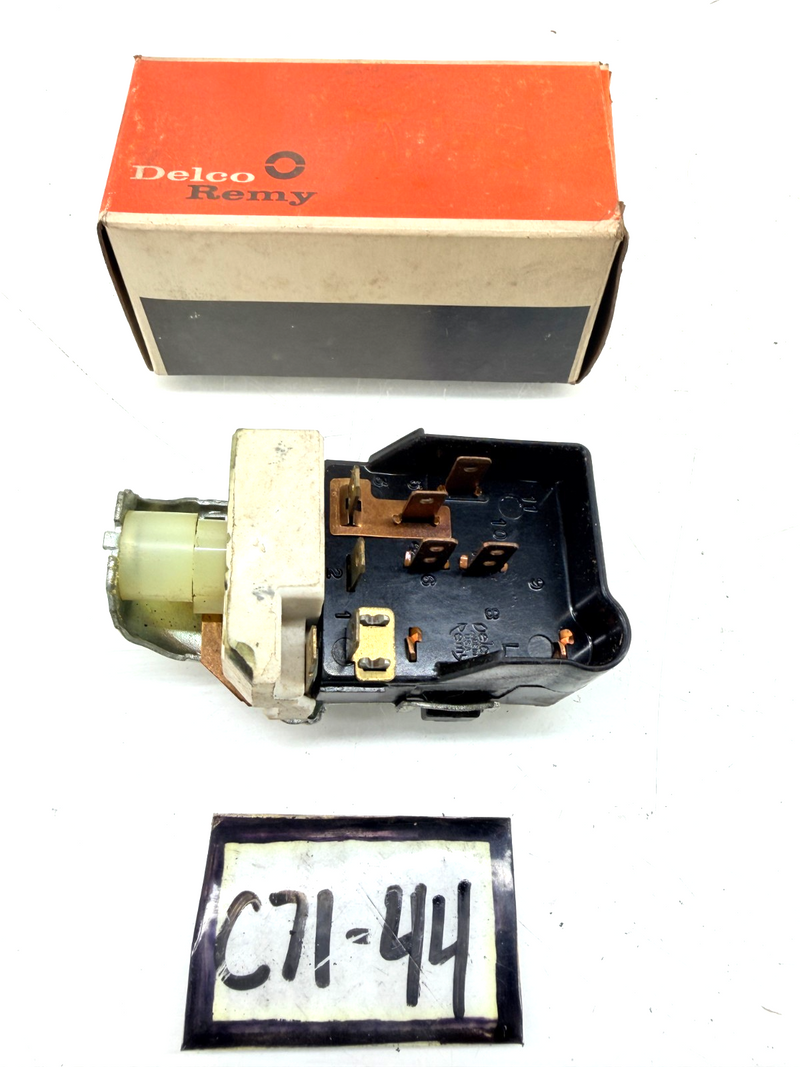 NOS 1969 - 1981 Camaro Impala Caprice Chevelle Headlight Switch GM 1995173 C71