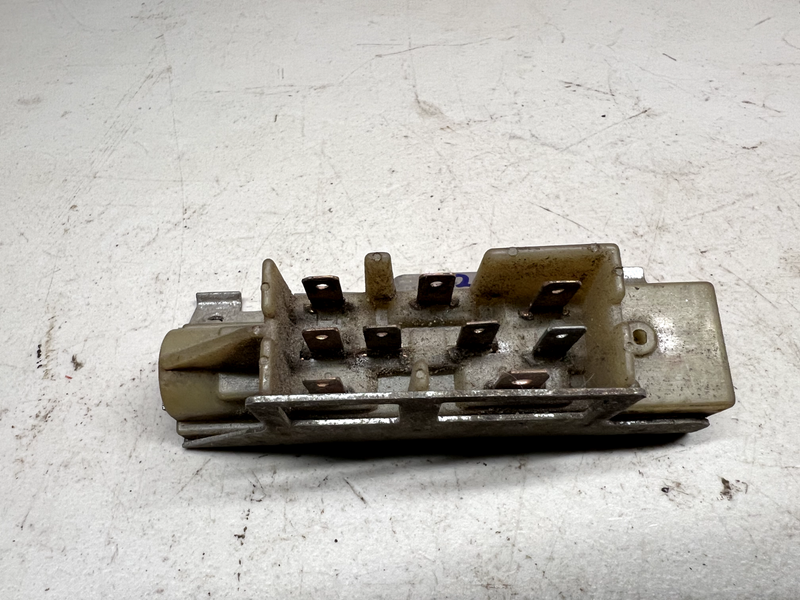 OEM Ignition Switch 1970-1971, 1973-1986 Chevrolet C20, C10, Suburban B17-3