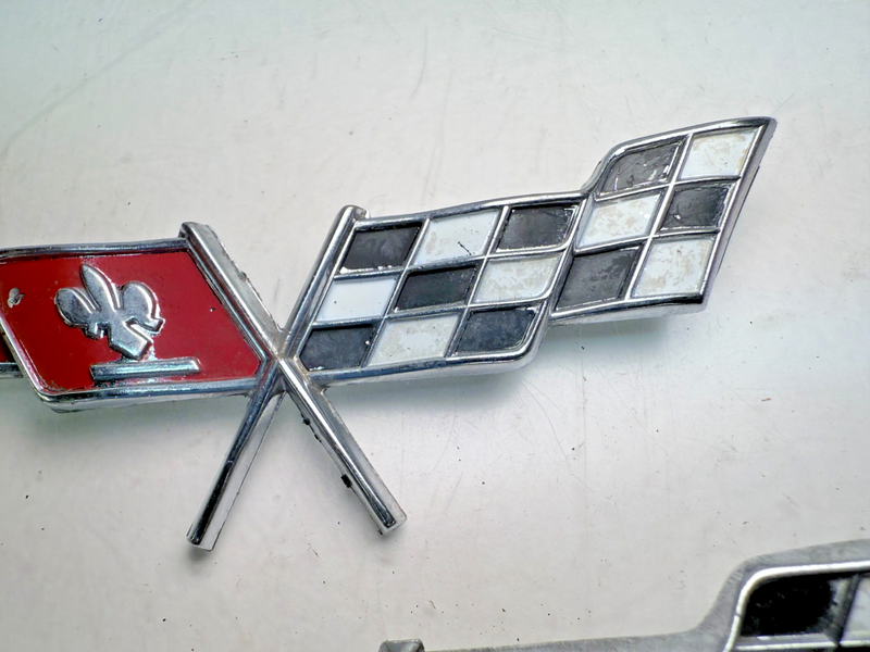 OEM 1977 1978 C3 Corvette PAIR Gas Door Cross Flag Emblem GM 379935 E7-46