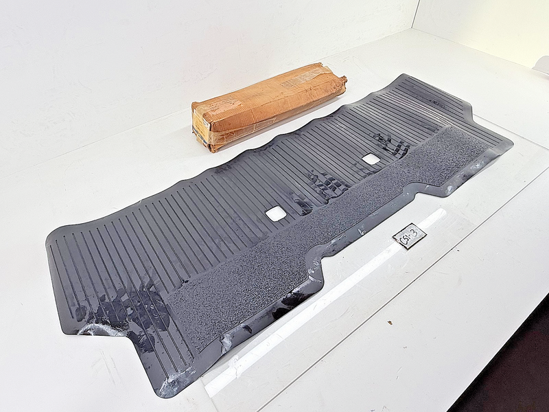 NOS 1965 FORD GALAXIE FALCON FAIRLANE 1-PIECE FULL REAR FLOOR MAT C5AZ-6313106-H