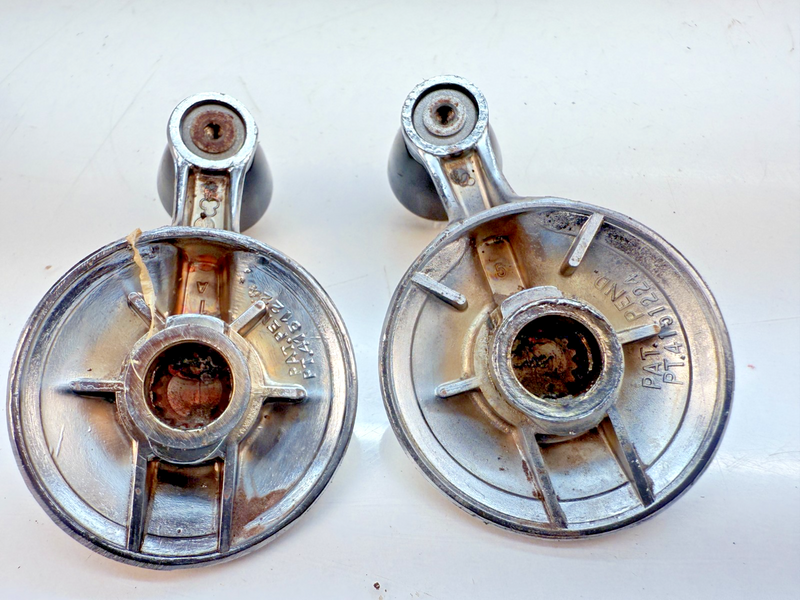 OEM 1949 - 1964 Chevrolet Buick Pontiac Vent Window Crank Handles 4151224 B75-7