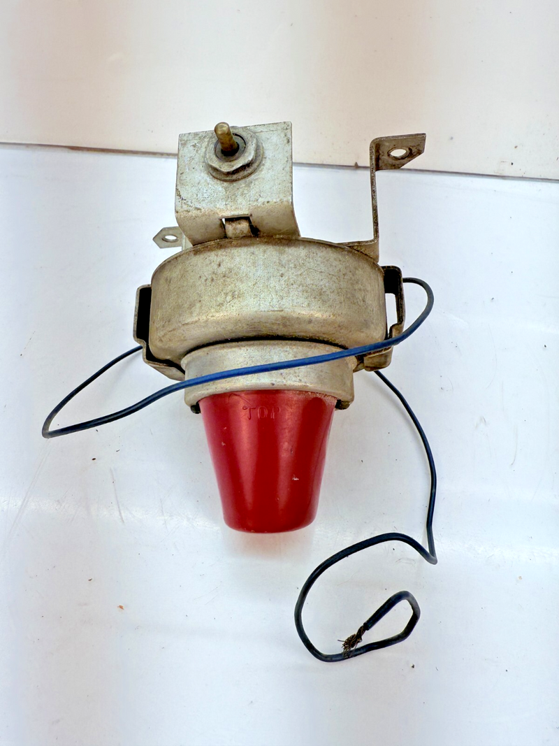 Vintage 1950's Chevy Bel Air  Under Hood Trunk Emergency Trouble Light B72-15