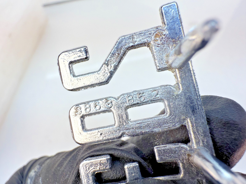 OEM 1964 - 1966 Chevrolet Impala Nova Chevelle 283 Emblem 3863852 B32-252