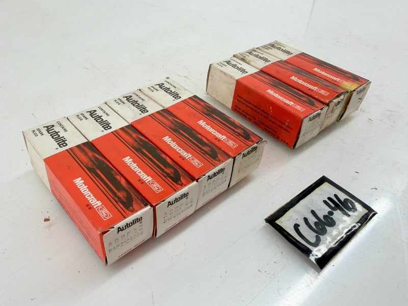 (7) NOS Genuine Ford Autolite Sparkplugs AGRF42 D4PZ-12405-A C66-46