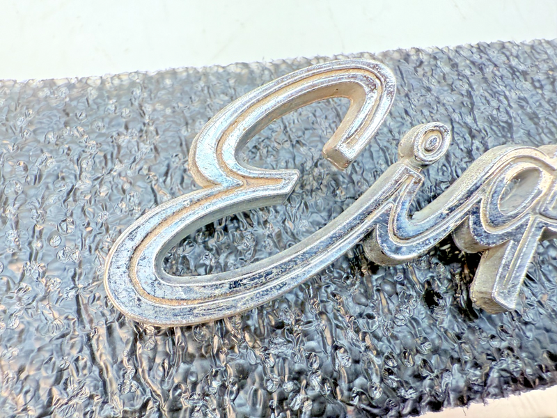 OEM 1970's OLDSMOBILE EIGHT CHROME EMBLEM Badge 587139 E5-9