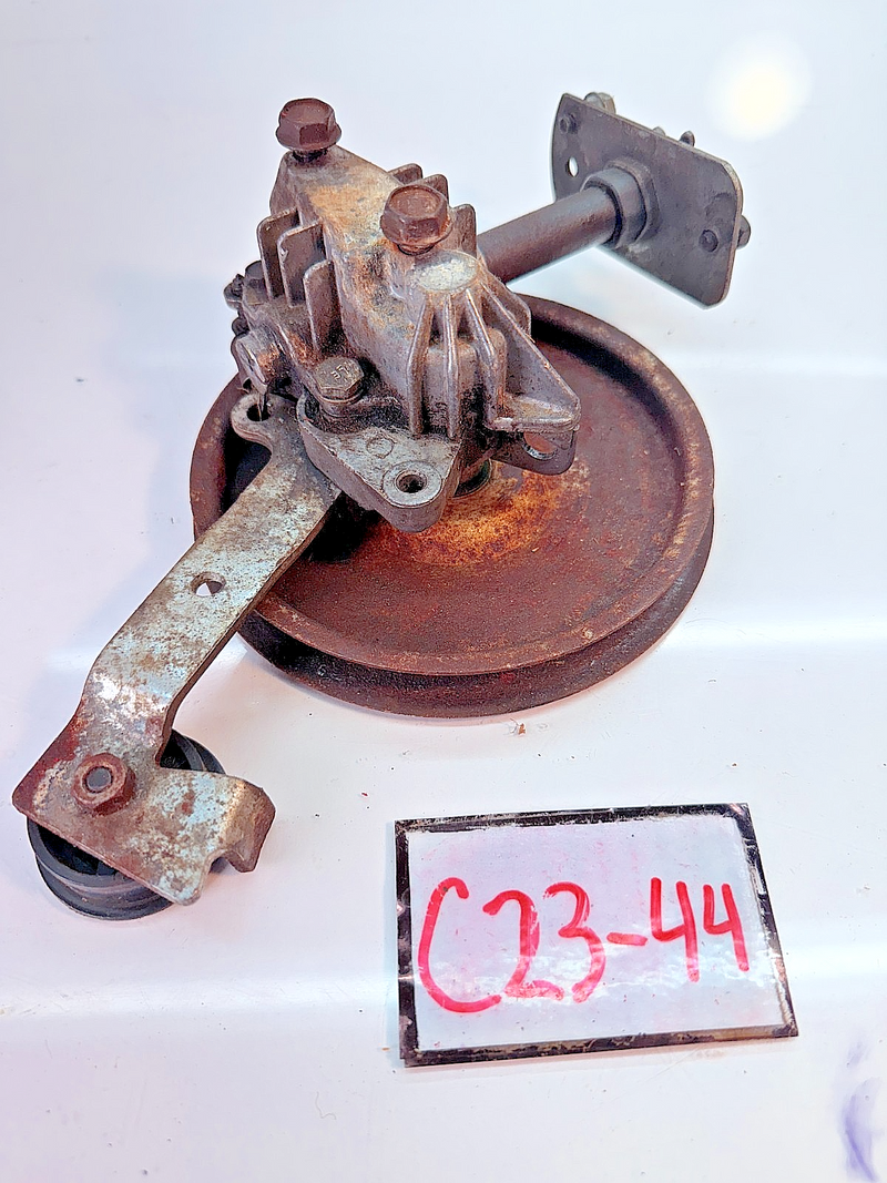 OEM Troy Built Transmission Assembly 618-0256 Tractor Transaxle C23-44