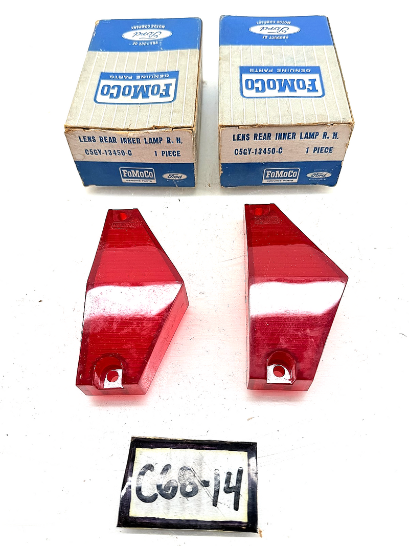 (1) NOS 1965 MERCURY COMET VILLAGER RH TAILLIGHT LENS C5GY-13450-C C68-14