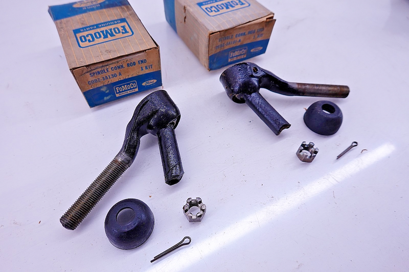 NOS PAIR  1960- 1965 Mustang Falcon Mercury Comet Outer Tie Rod C0DZ3A130 C55-10