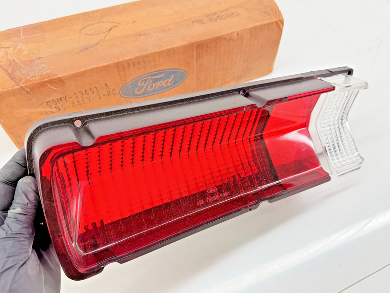 NOS 1969 Mercury Monterey Custom Marquis LH REAR TAIL LIGHT LAMP LENS C9MY C61-9