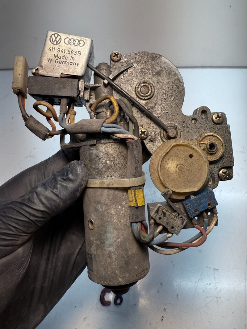 OEM 1988-1993 Volkswagen Audi B3 B4 Coupe Sun Roof Motor 811877795 C8-15