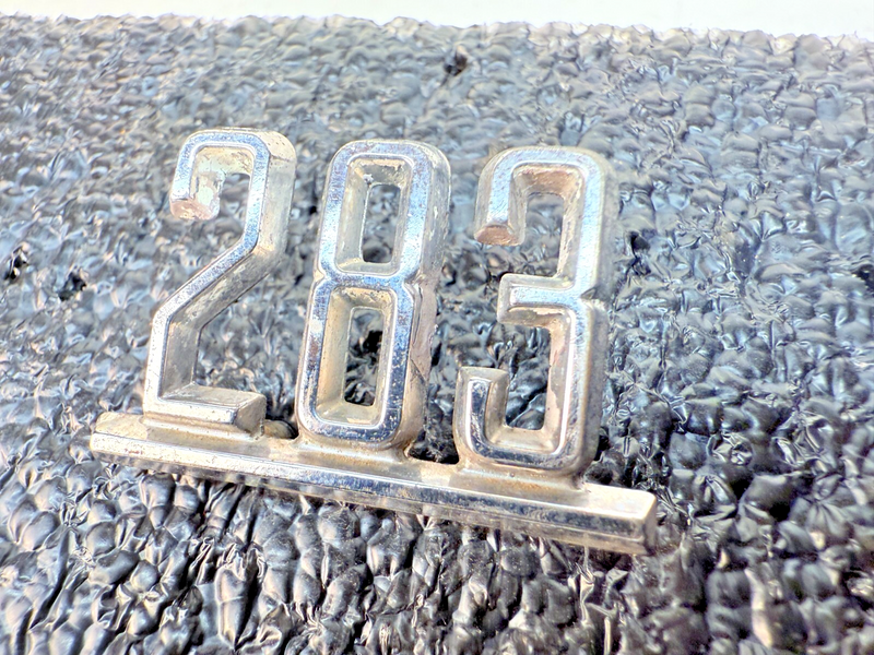 VINTAGE OEM 1960's CHEVROLET 283 FENDER EMBLEM BADGE GM B32-341