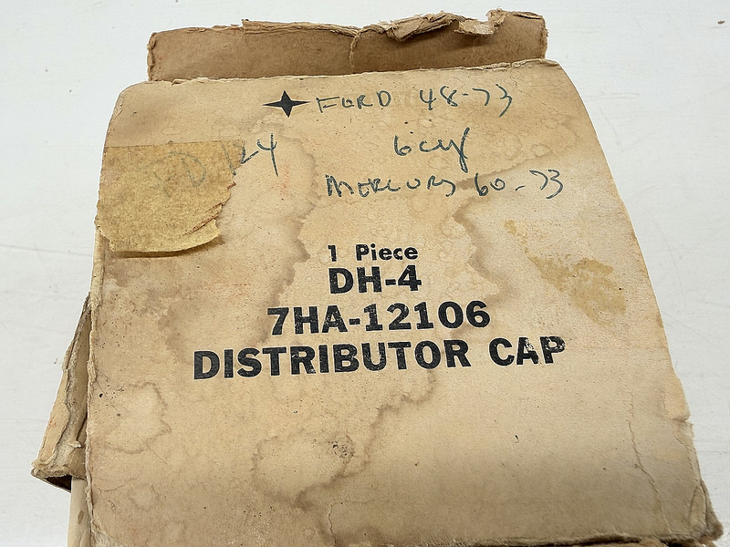 NOS AUTOLITE DH-4 DISTRIBUTOR CAP 1948 - 1973 FORD 6 CYL 7HA-12106 C77-36