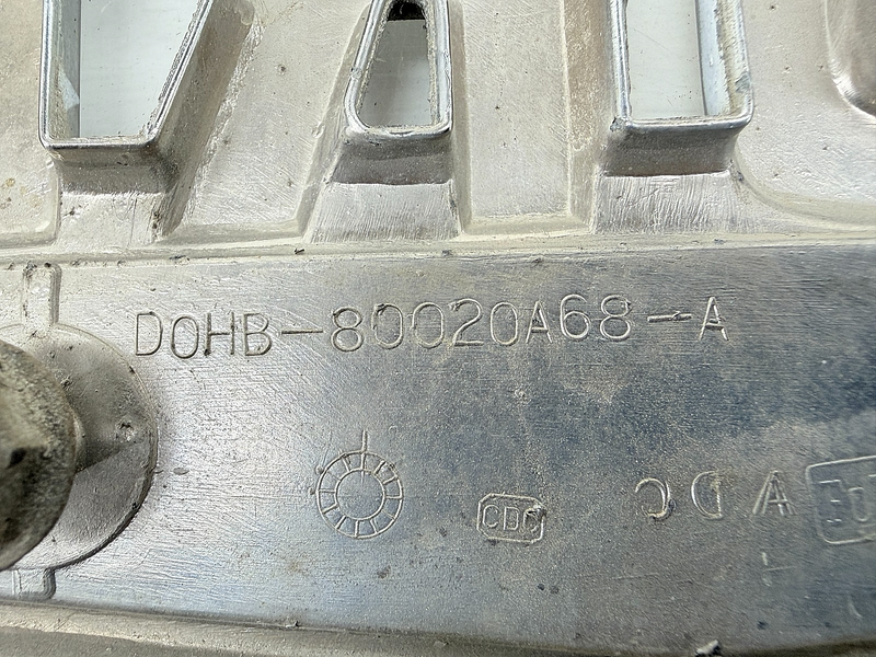 VINTAGE OEM 1970 FORD TRACTOR TRUCK 8000 PAIR HOOD SIDE EMBLEM D0HB80020A68A C66
