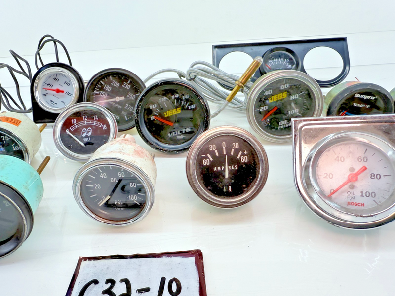 Vintage Auto Gauges LOT Oil Pressure Volt Amp Temp VDO Jegs SW Moon Gauges C32