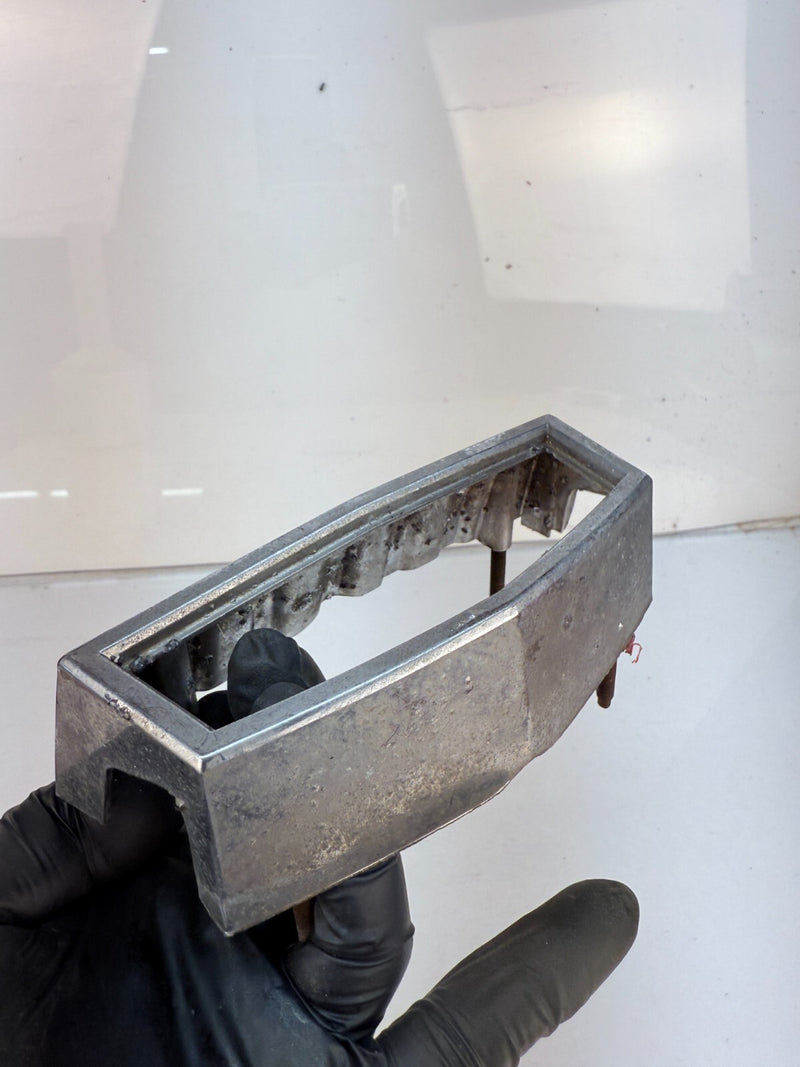 OEM 1967 Ford Fairlane Bezel Grille Emblem Center 500 XL GT Ranchero B64-25