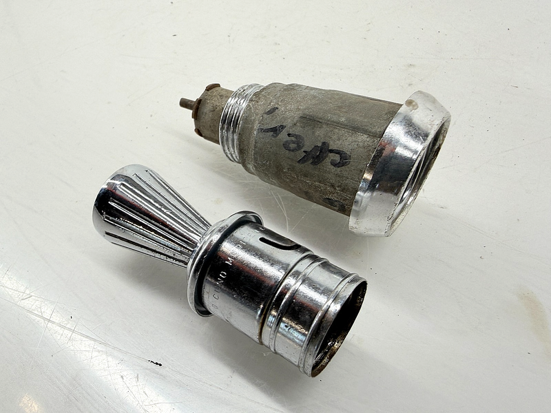 OEM 1961 1962 1963 CHEVROLET IMPALA BELAIR CIGARETTE LIGHTER & SOCKET C67-77