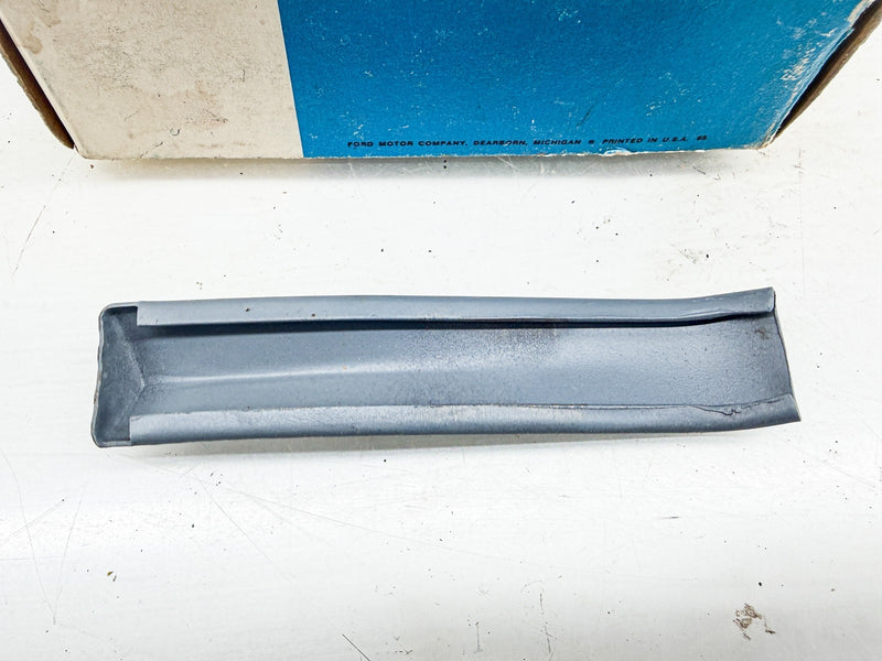 NOS 1969 1970 FORD GALAXIE LTD GRILLE MOULDING C9AZ-8242-A C78-50