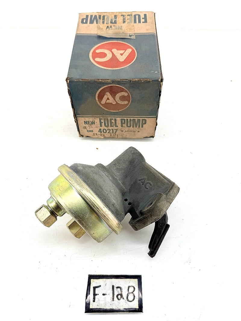 NOS 1958 - 1962 CHEVY 6 CYL 40217 AC 40217 / 40159 FUEL PUMP F-128
