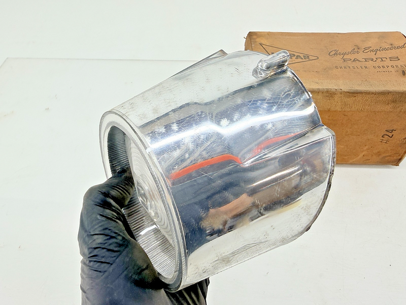 NOS 1957 Plymouth Suburban Wagon Reverse Back-up Lamp Light Lens 1753388 C72-21