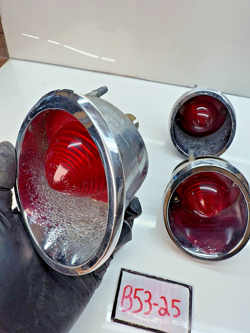 OEM 1963 – 1967 Corvette Tail Lamp Light Assembly Original GUIDE Set of 4 B53-25