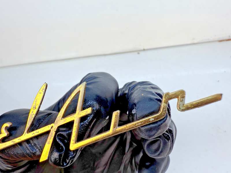 1955 1956 Chevrolet Belair Dash Speaker Grille Emblem Script Gold E7-51