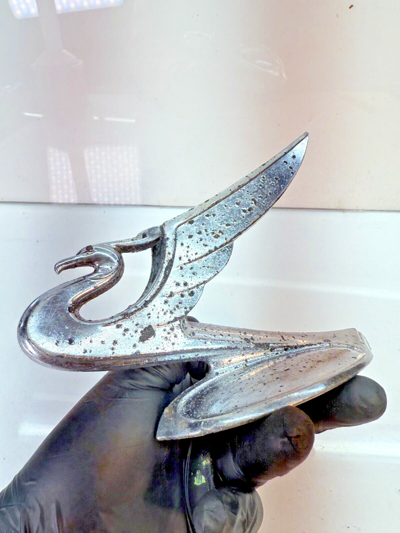 Vintage RARE OEM 1934 Chevrolet Phoenix Eagle Emblem Radiator Cap 34 C23-47