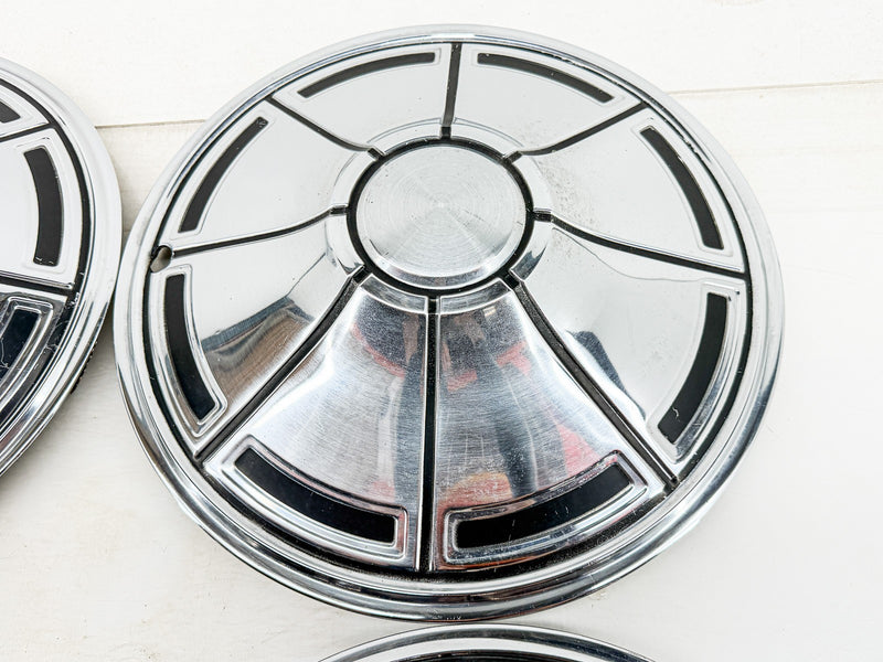 OEM 1972 - 1976 Plymouth Valiant Scamp Duster 14" Hubcaps Wheel Covers U5B-126