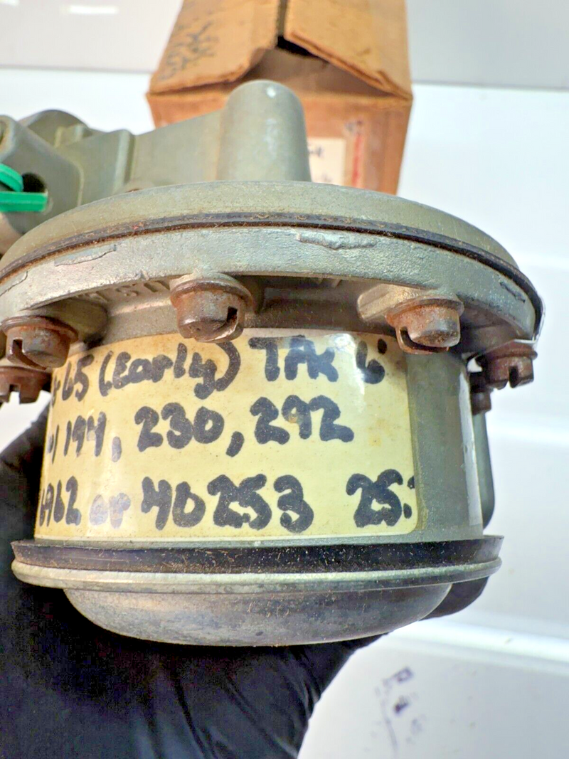 NORS 1963 - 1965 Chevrolet GMC Truck Fuel Pump 40253 6Cyl 292 63 64 65 C2-71
