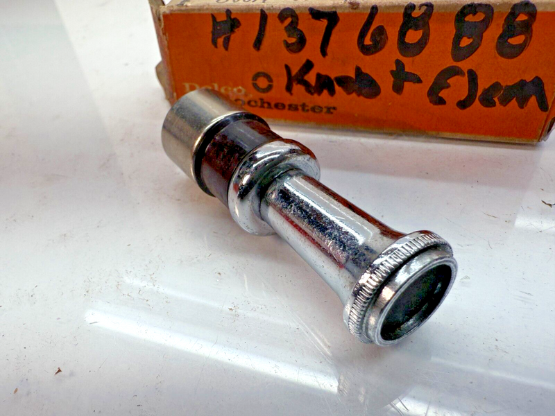 NOS GM 1966 BUICK SKYLARK SPECIAL GS Cigarette LIGHTER 66 1376888 C20-21