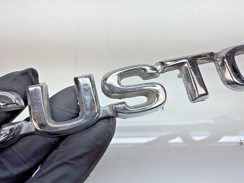 1980-1986 FORD F150 F250 TRUCK BRONCO CUSTOM FENDER EMBLEM E0TB-16B114-CC E8-68