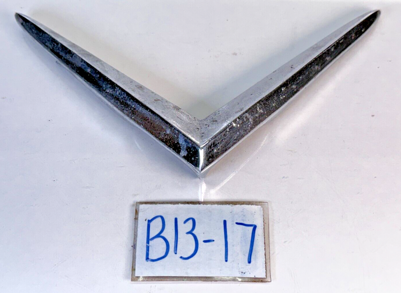 1948 - 1951 Cadillac Chrome Trunk Emblem "V" KAY 48 49 50 51 CADDY B13-17