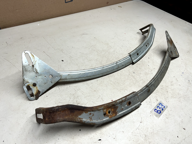 1968-1969 Torino GT Fastback Quarter Window Glass Guide Track RH LH PAIR 69 B33