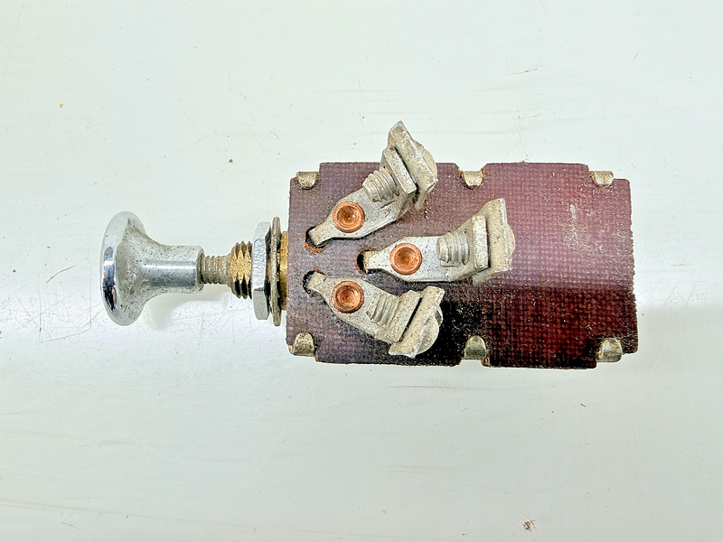 Vintage Push-Pull Switch Chrome Knob 1930s 1940s Ford C67-177