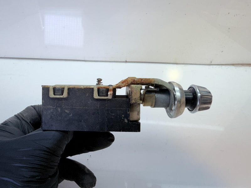 OEM GM Headlight Switch 1958 - 1963 Chevrolet Impala Bel-Air Biscayne B14-20