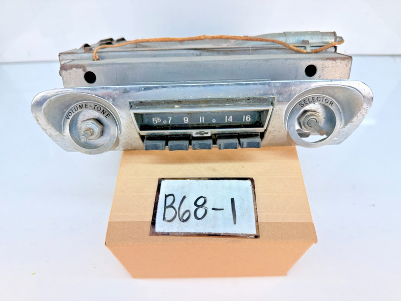 OEM 1959 - 1960 CHEVROLET IMPALA BELAIR BISCAYNE AM RADIO 59 60 B68-1
