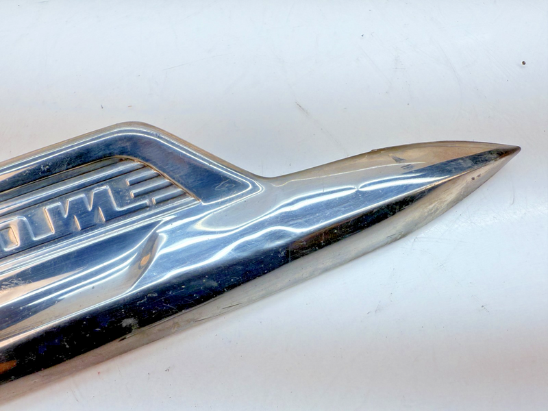 OEM 1949 - 1951 Ford Custom RH Front Fender Chrome Trim Emblem E6-100