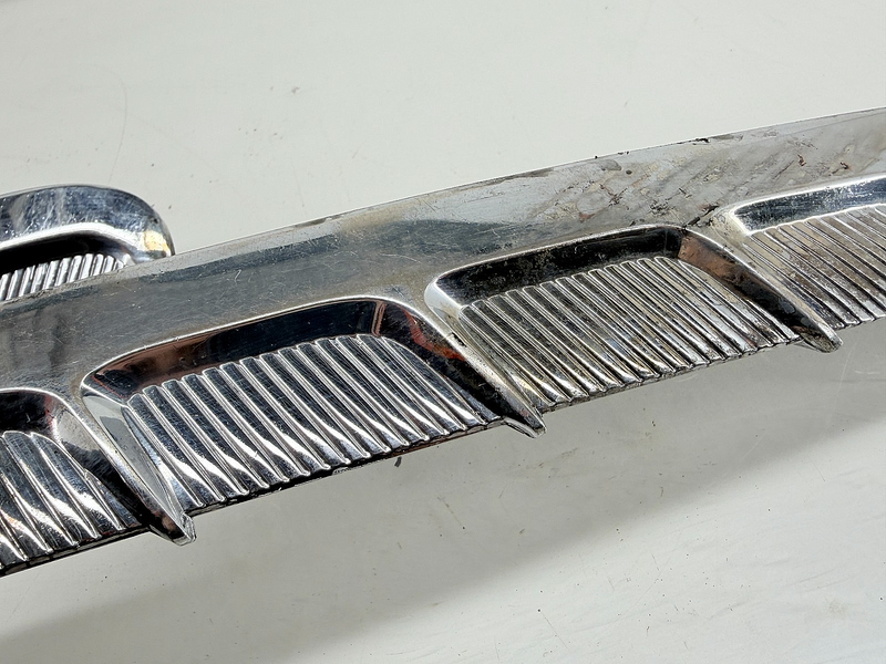 OEM 1964 1965 Mustang Coupe Convertible QUARTER PANEL SIDE TRIM ORNAMENTS C69-6