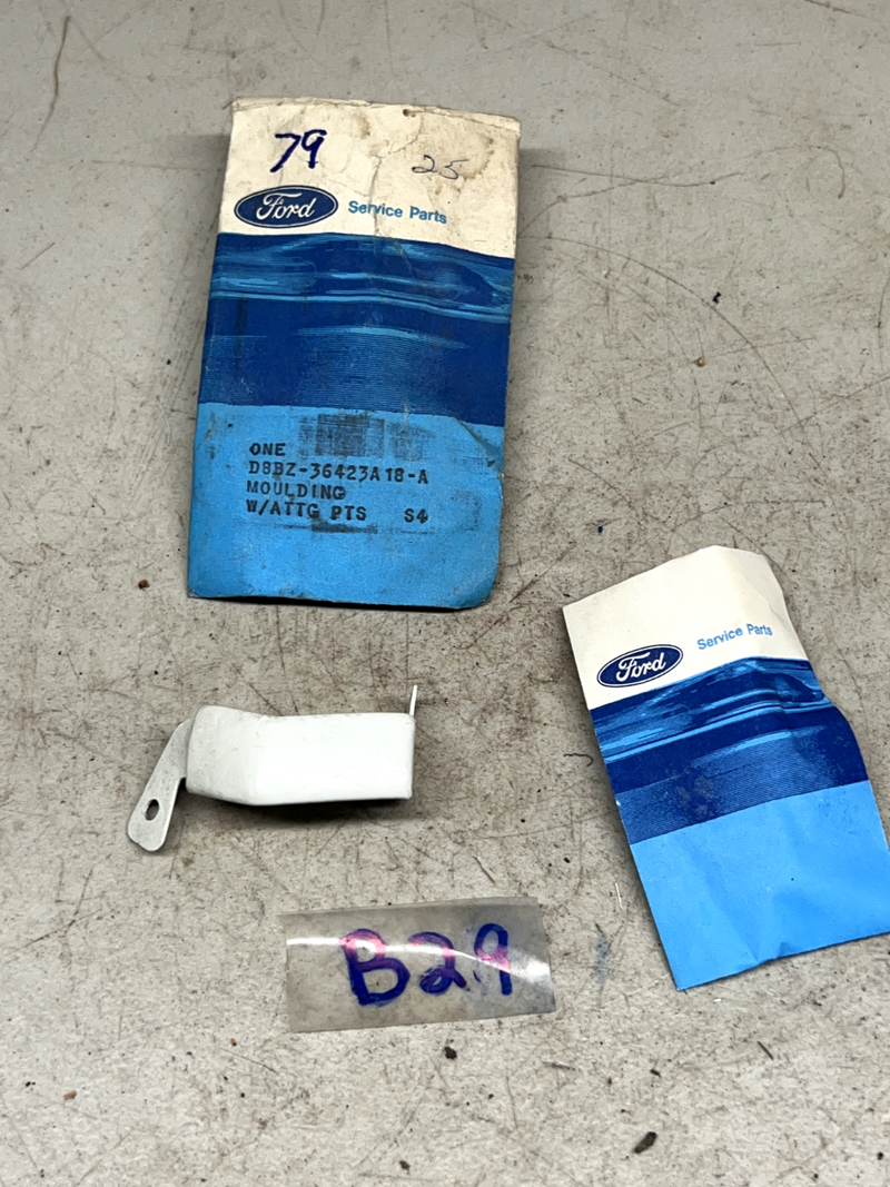 NOS 1978 79 80 81 82 83 FORD FAIRMONT BACK BELT SIDE MOULDING RH B29-79