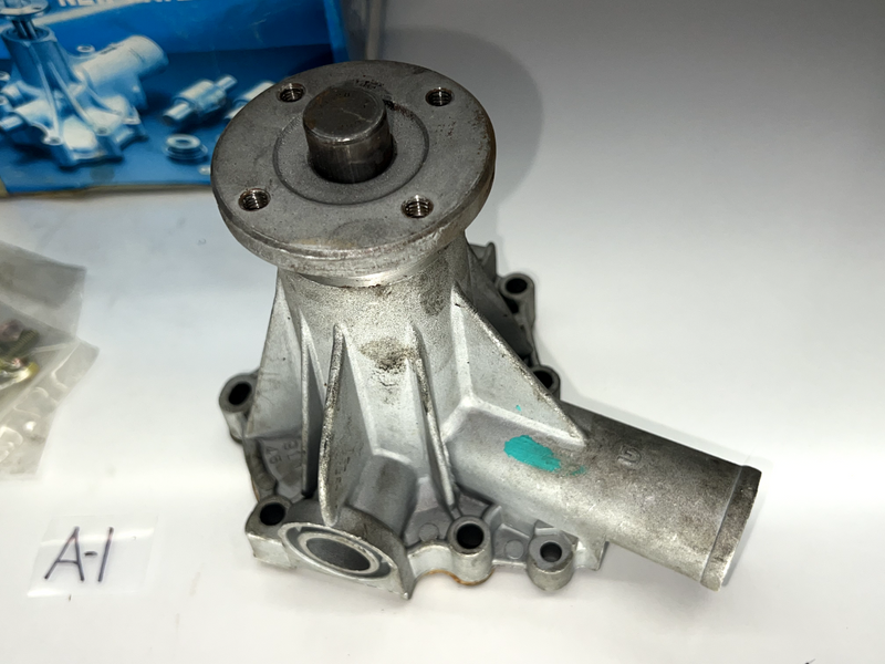 NOS Volvo 760 340 360 240 Sedan Wagon Water Pump 2.0-2.3L 1974-1989 275619 C1-8
