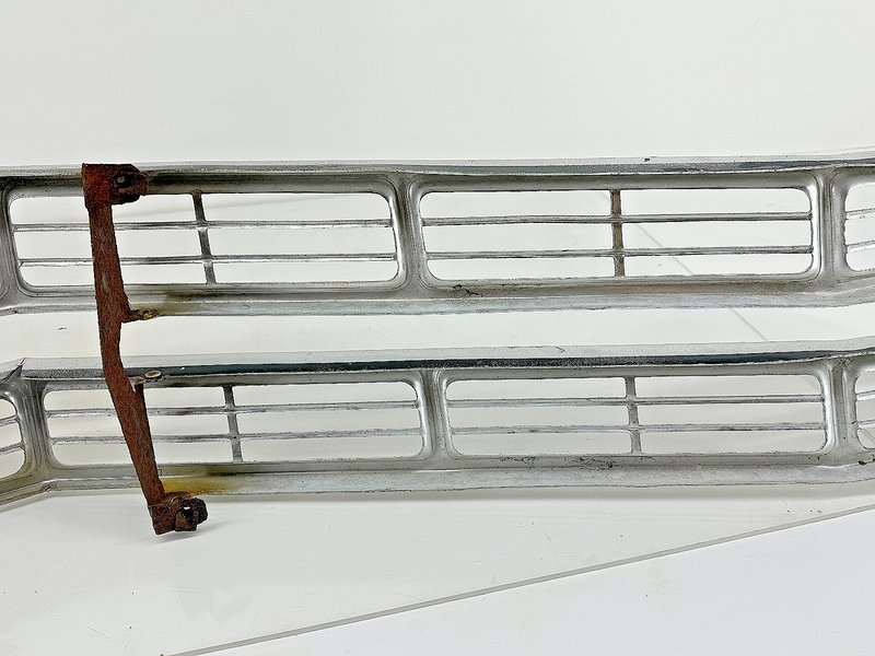 Original 1967 FORD GALAXIE 500 XL LTD GRILLE C7AZ-8200-A 67 U5B-115