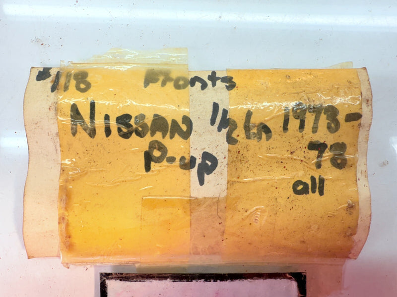 NOS VINTAGE PAIR FRONT Shocks 1973 - 1978 NISSAN PICKUP 1/2 TON B56-15