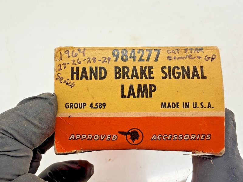 NOS 1964 1965 Pontiac Accessory Hand Brake Signal Lamp GM 984277 C62-19