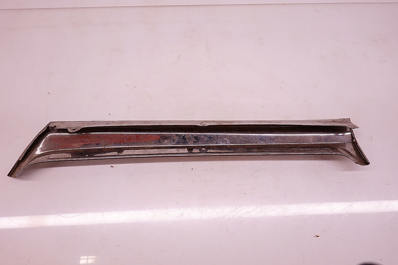 OEM 1966 1967 Ford Fairlane Comet 2dr HT Windshield Trim Molding Reveal RH S-95